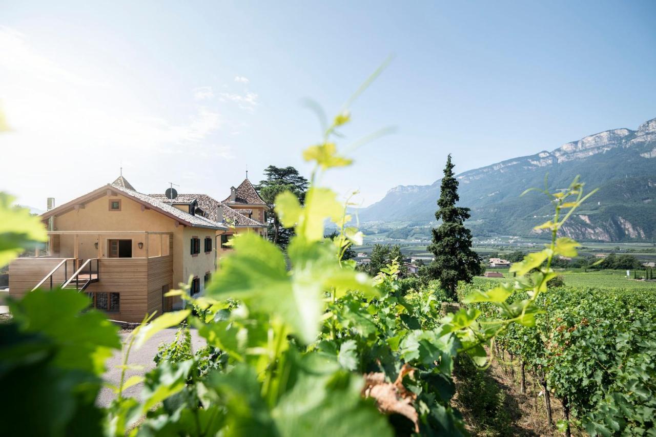 Weingut Kornell - Schafferhaus Cosmas Und Zeder Apartman Terlano Kültér fotó